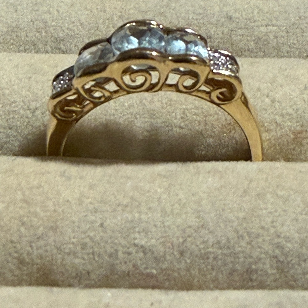 NWOT-Genuine Aquamarine Ring-Cushion Cut W/Diamond Accents-14Kt Gold Size 8